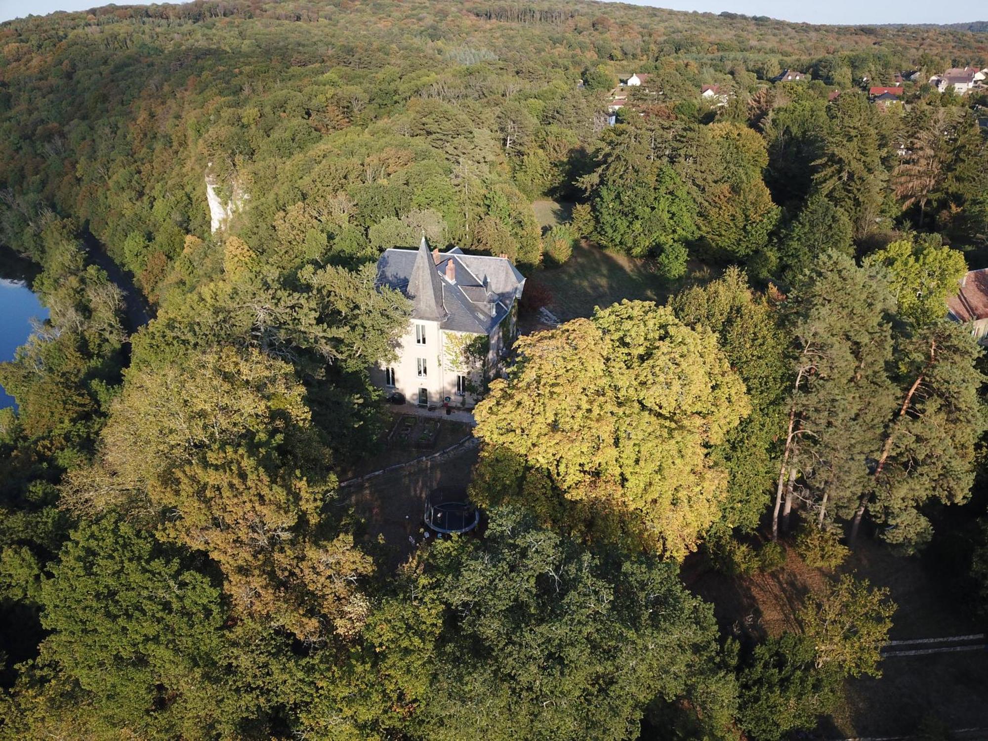 Grange Du Chateau Boussieres Exteriör bild